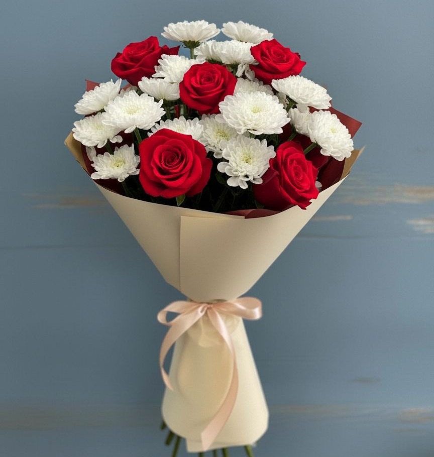 Букет цветов из: Розы и Хризантемы в Усады