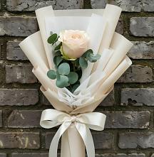 Букет цветов из:  Розы в Усады