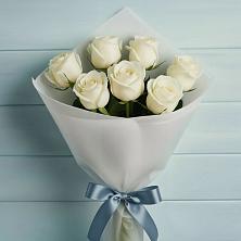 Букет 7 Белых роз Эдлесс Лав в Усады