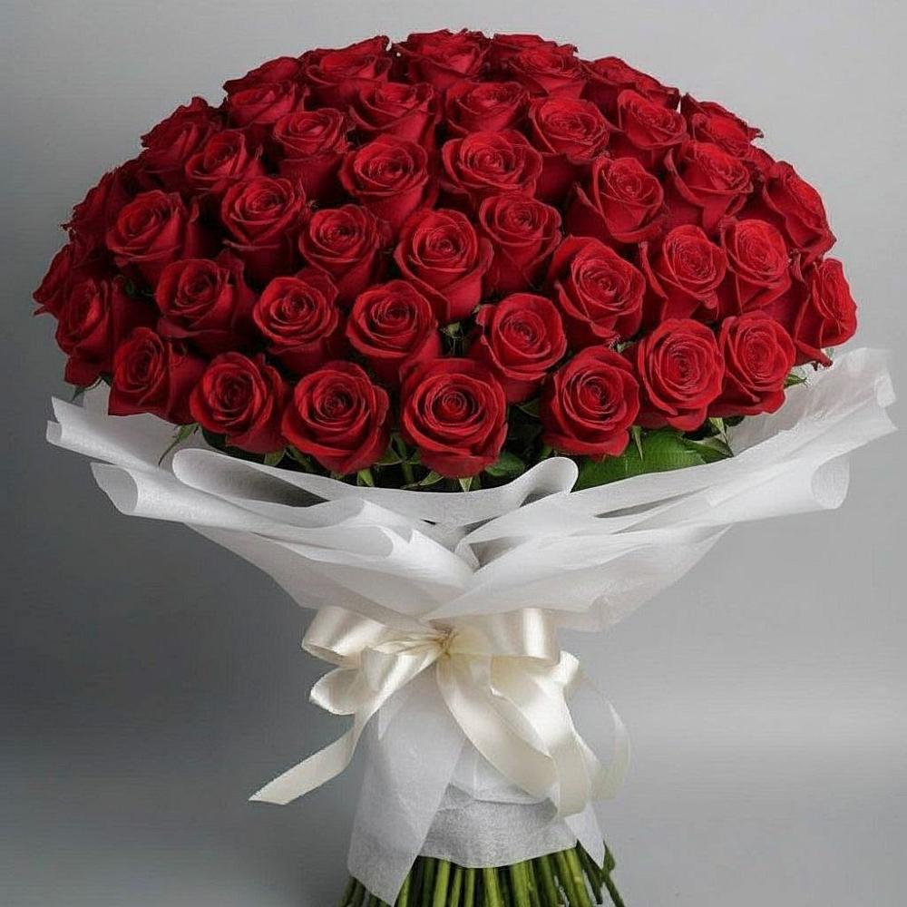 Букет 101 Красная роза Блэк Мэджик в Усады