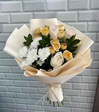 Букет цветов из:  Розы и Хризантемы в Усады