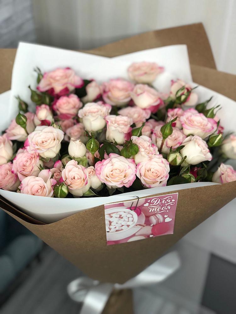 Букет цветов из: Розы в Усады