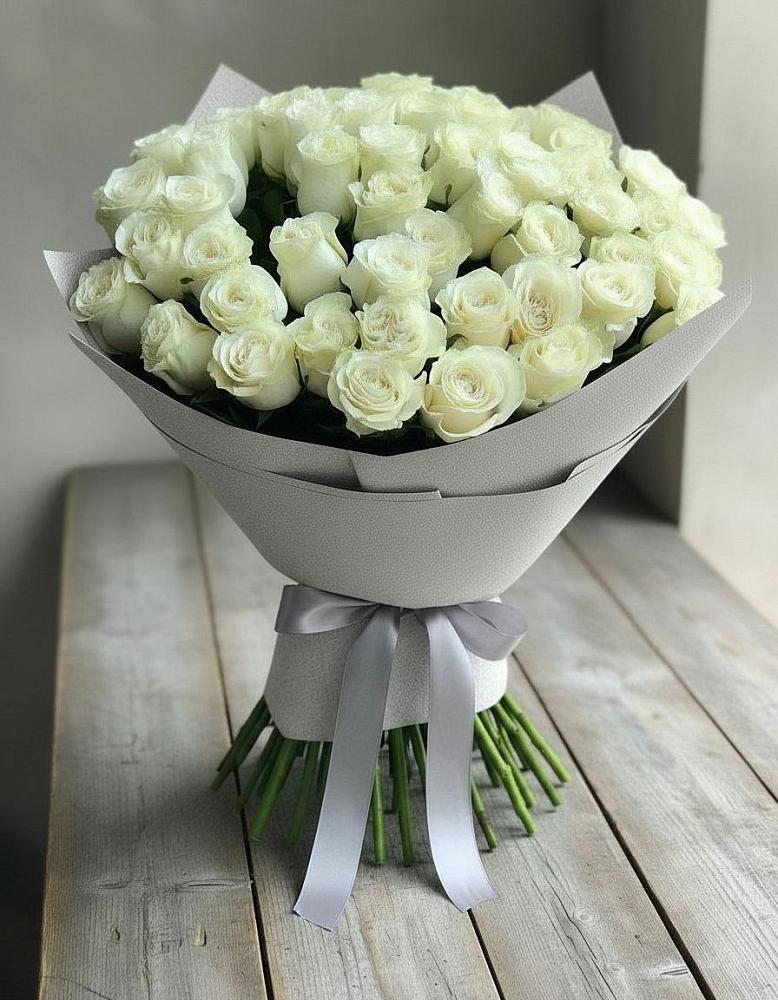 Букет 35 Белых роз в Усады