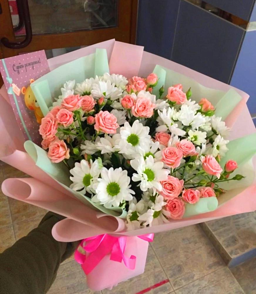 Букет цветов из: Розы и Хризантемы в Усады