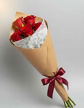 Букет цветов из:  Розы в Усады