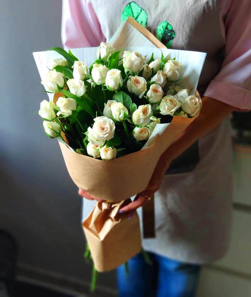Букет цветов из: Розы в Усады