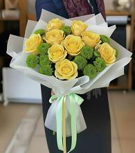 Букет цветов из:  Хризантемы и Розы в Усады