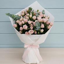 Букет цветов из:  Розы в Усады